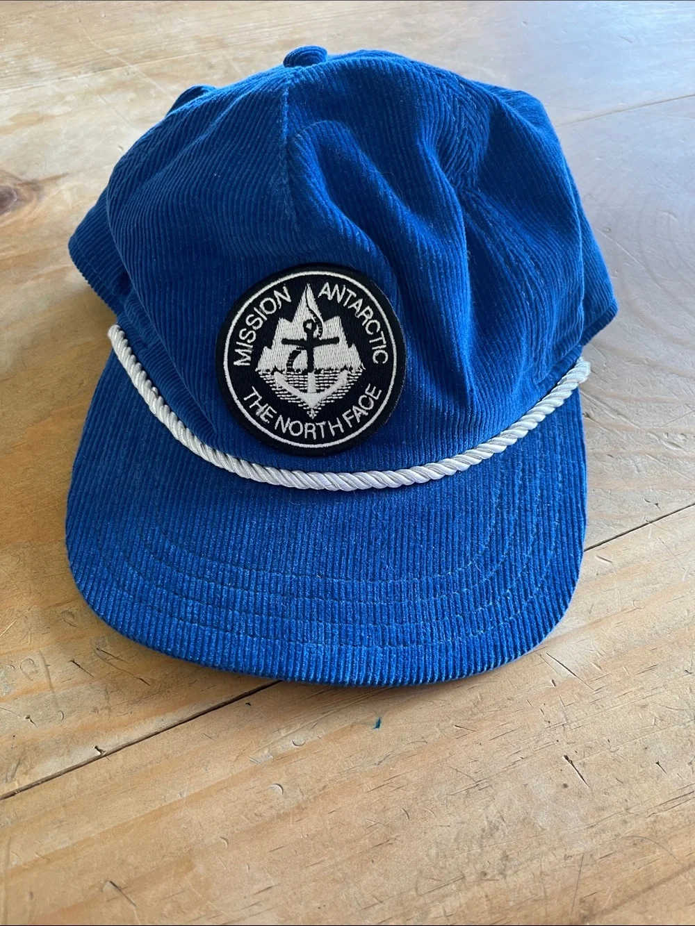 The North Face Mission Antarctic Corduroy Cap with White Rope Band